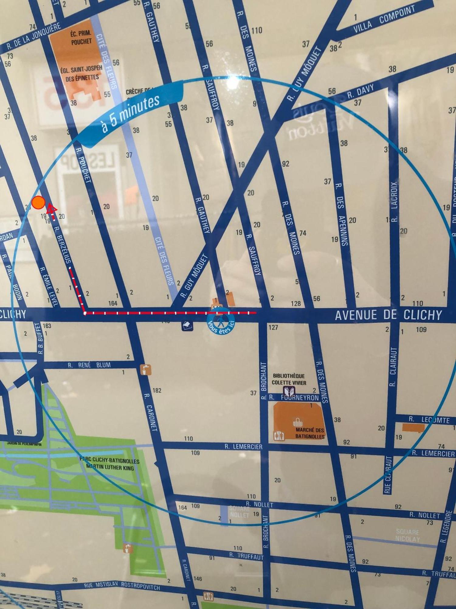 Studio "Maryline" Sejours Parisiens Abordables - Rez De Chaussee Sur Beau Patio Ombrage- Accessible Handcaps - Grand Canape-Lit Clic Clac 2 Places - Cuisine Equipee - Salle De Bains - 5 Minutes Du Metro Brochant Ligne 13,Bus 74 Et 31 Buitenkant foto